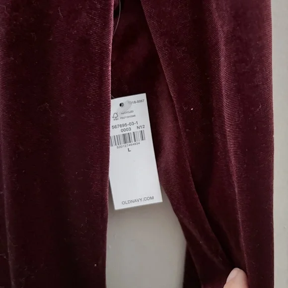 NWT Old Navy Women’s Velvet Long Sleeve Top, Size Large - Picture 3 of 7